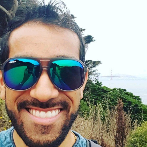 Meet your Posher, Amit - Picture 1 of 1